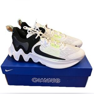 NWOT Men’s Nike Giannis Immortality 2 Size 11 Sneaker